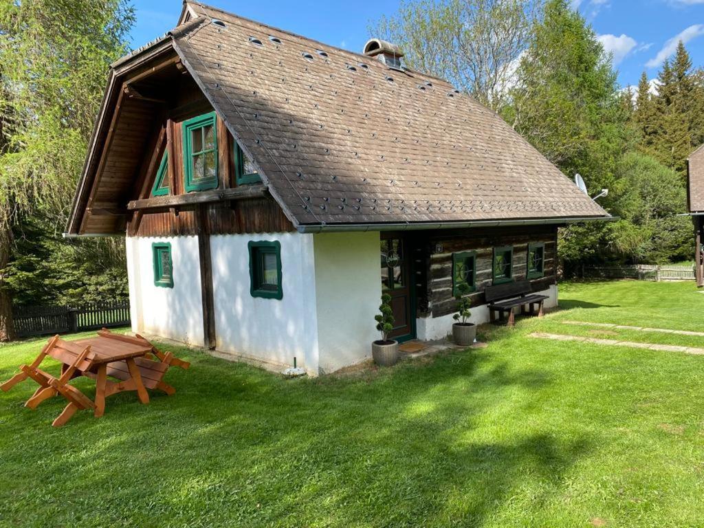 Ferienhaus Waldtraum Sankt Veit an der Glan Exterior photo